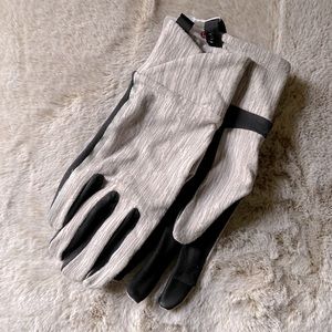 Lululemon Cross Chill Run Gloves